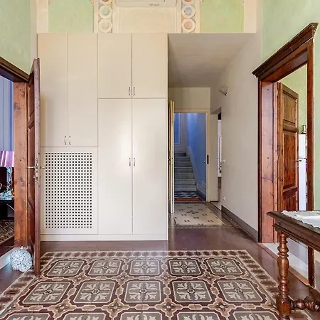 D'Azeglio Apartments * Виареджо
